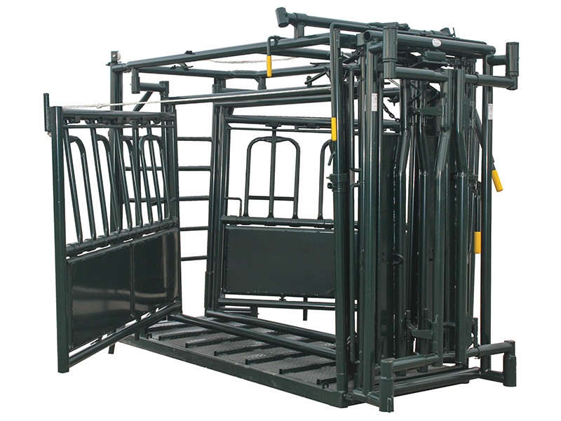 Hi-Hog parallel axis squeeze chute with neck extender