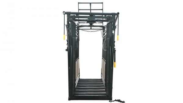Hi-Hog squeeze chute with headgate open to the full width of the chute
